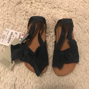Zara toddler size 5 sandal